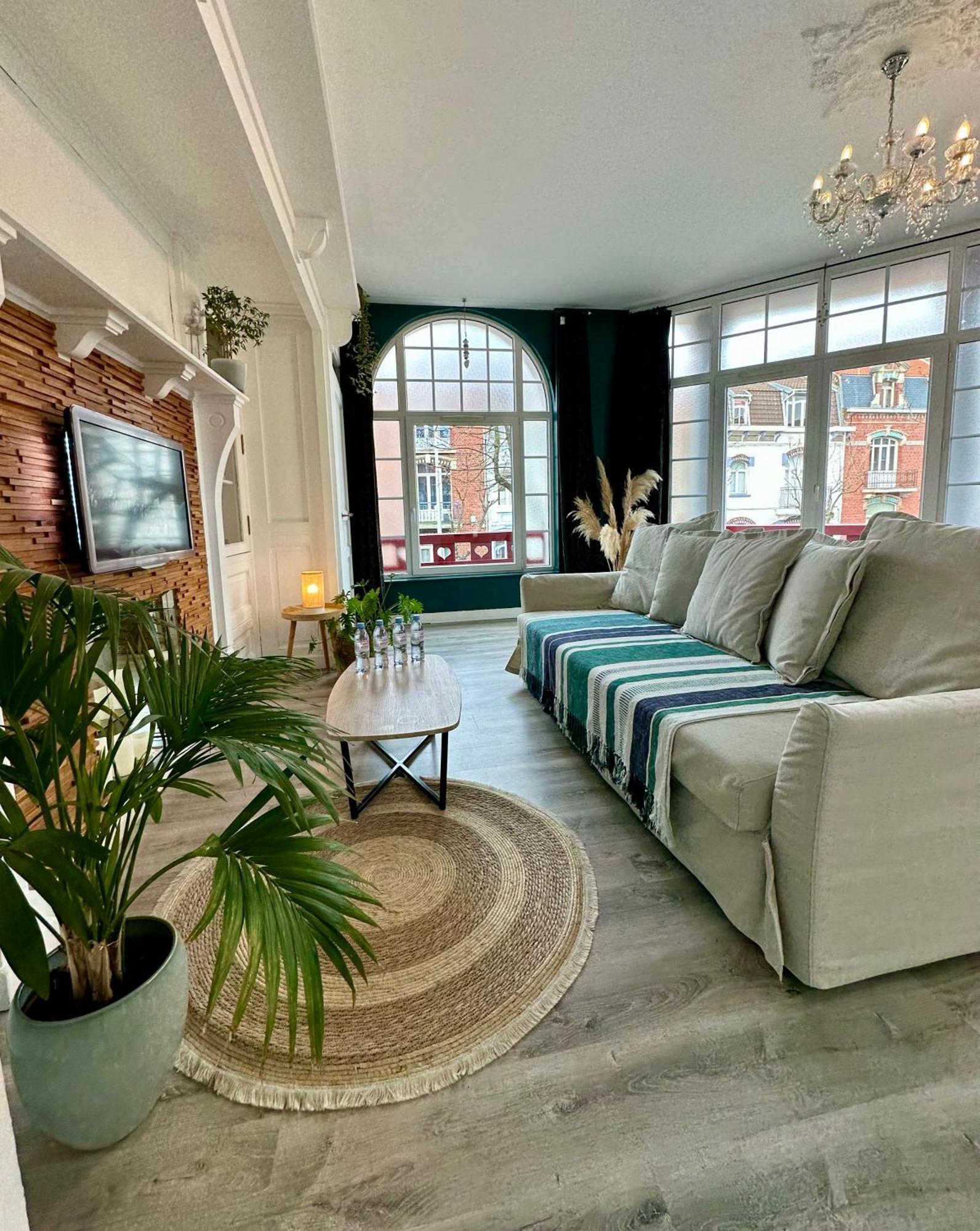 Appartement De Charme Avec Balcon - Villa Les Iris Dunkirk Екстериор снимка